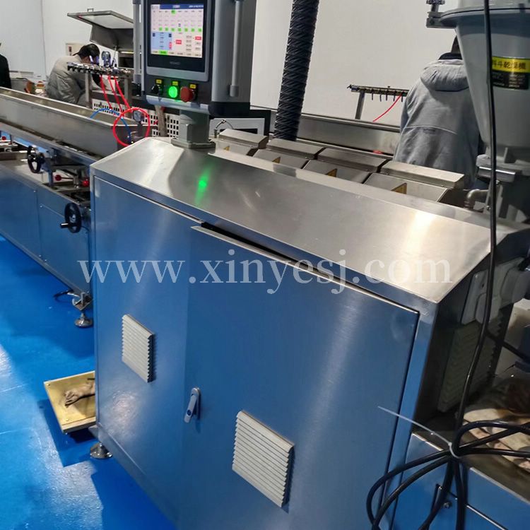 拥有先进的设备 、多年行业经验的技术团队